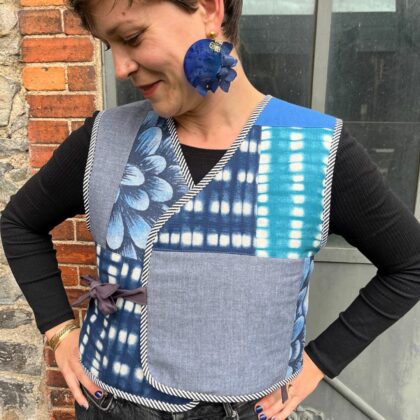 Boucles “Clair de Lune” – Créoles dorées & polymère irisé, fait main