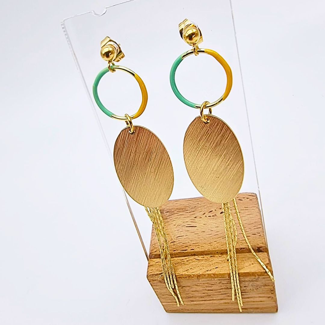 Boucles “Élégance Solaire” – longues, dorées & légères, fait main