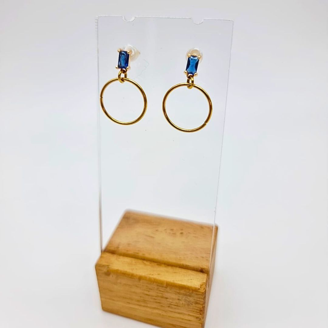 Boucles d’oreilles – Mini Cercle & Cristal Facetté - Collection : Éclosion – Image 2