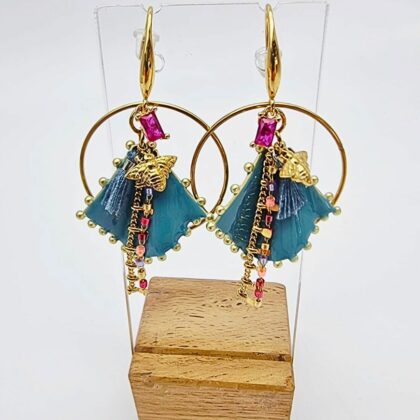 Boucles “Abeille Céleste” – Bijou doré & émaillé bleu fait main