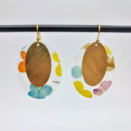 Boucles “Flora Major” – Bijou fleurs séchées & laiton doré, fait main