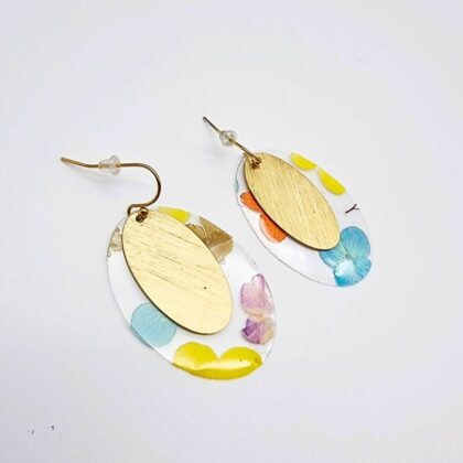 Boucles “Flora Major” – Bijou fleurs séchées & laiton doré, fait main