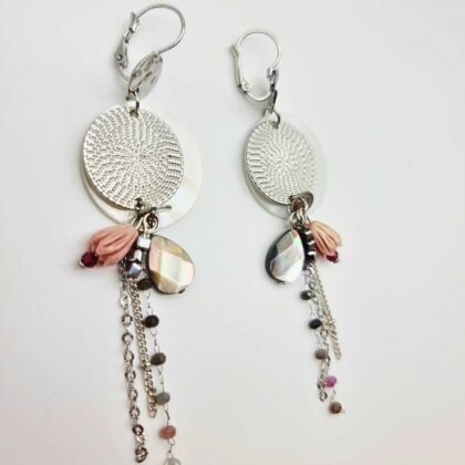 Boucles “Nacre Astrale” – Nacre & pierres semi-précieuses fait main