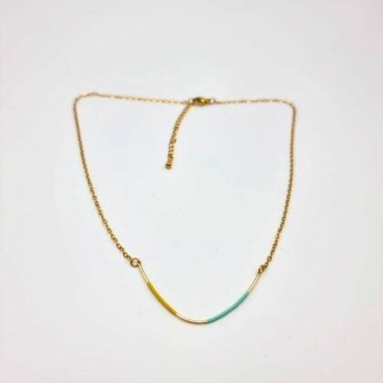 Collier ras-de-cou graphique en acier inoxydable et résine turquoise & olive