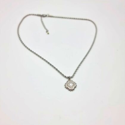 Collier trèfle en acier inoxydable et nacre naturelle