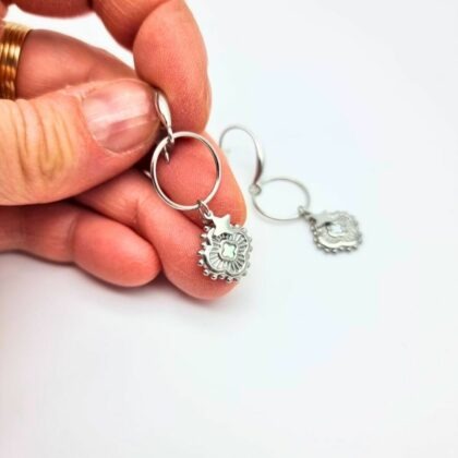 Boucles d’oreilles pendantes en acier inoxydable et nacre naturelle