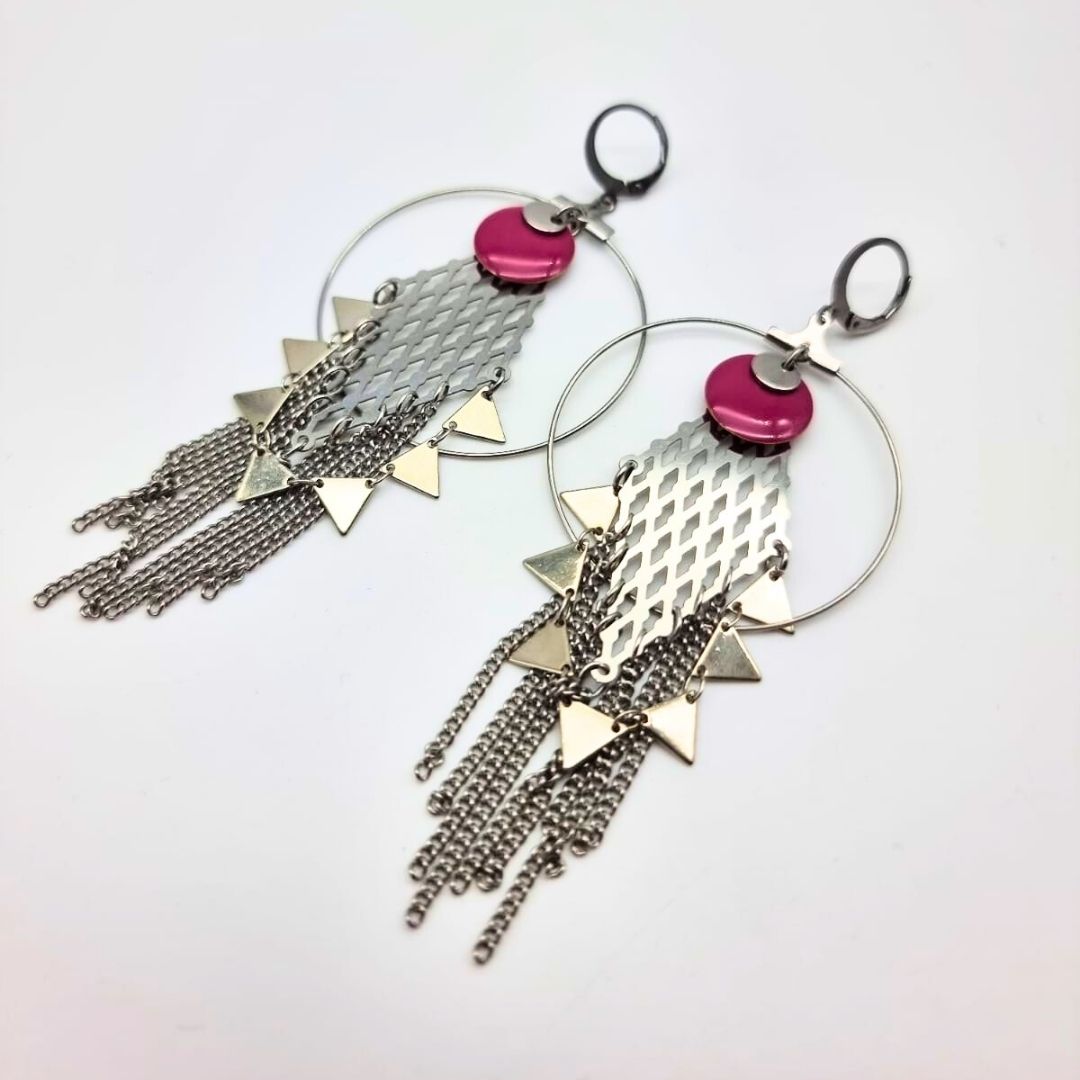 Boucles d’oreilles longues graphiques – Bijou artisanal – Prix doux – Image 3