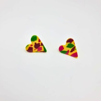 Boucles d’oreilles cœur terrazzo en polymère – clous acier inoxydable