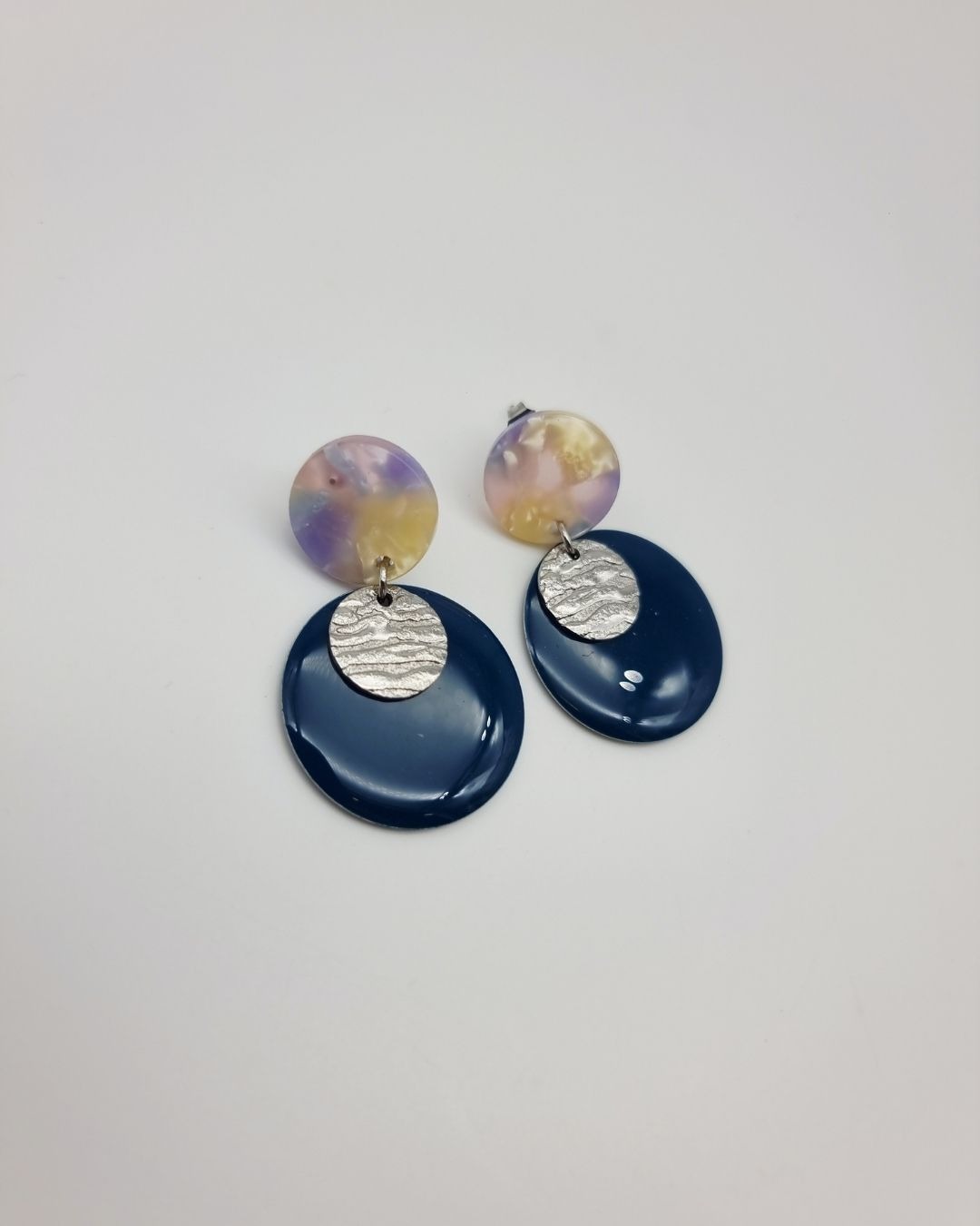 Boucles d'oreilles Rosalie, Marine & Poppy | Acétate coloré – Charly & Kty – Image 2