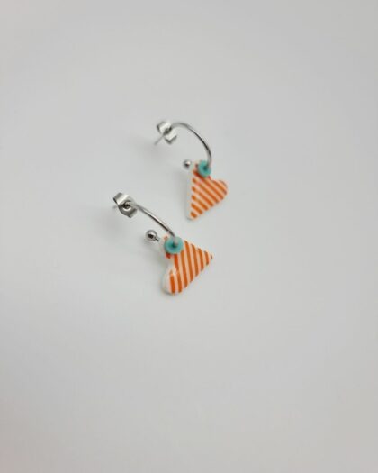 Boucles d&rsquo;oreilles Amore Marinière | Cœur rayé en pâte polymère – Charly & Kty