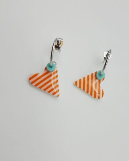 Boucles d&rsquo;oreilles Amore Marinière | Cœur rayé en pâte polymère – Charly & Kty