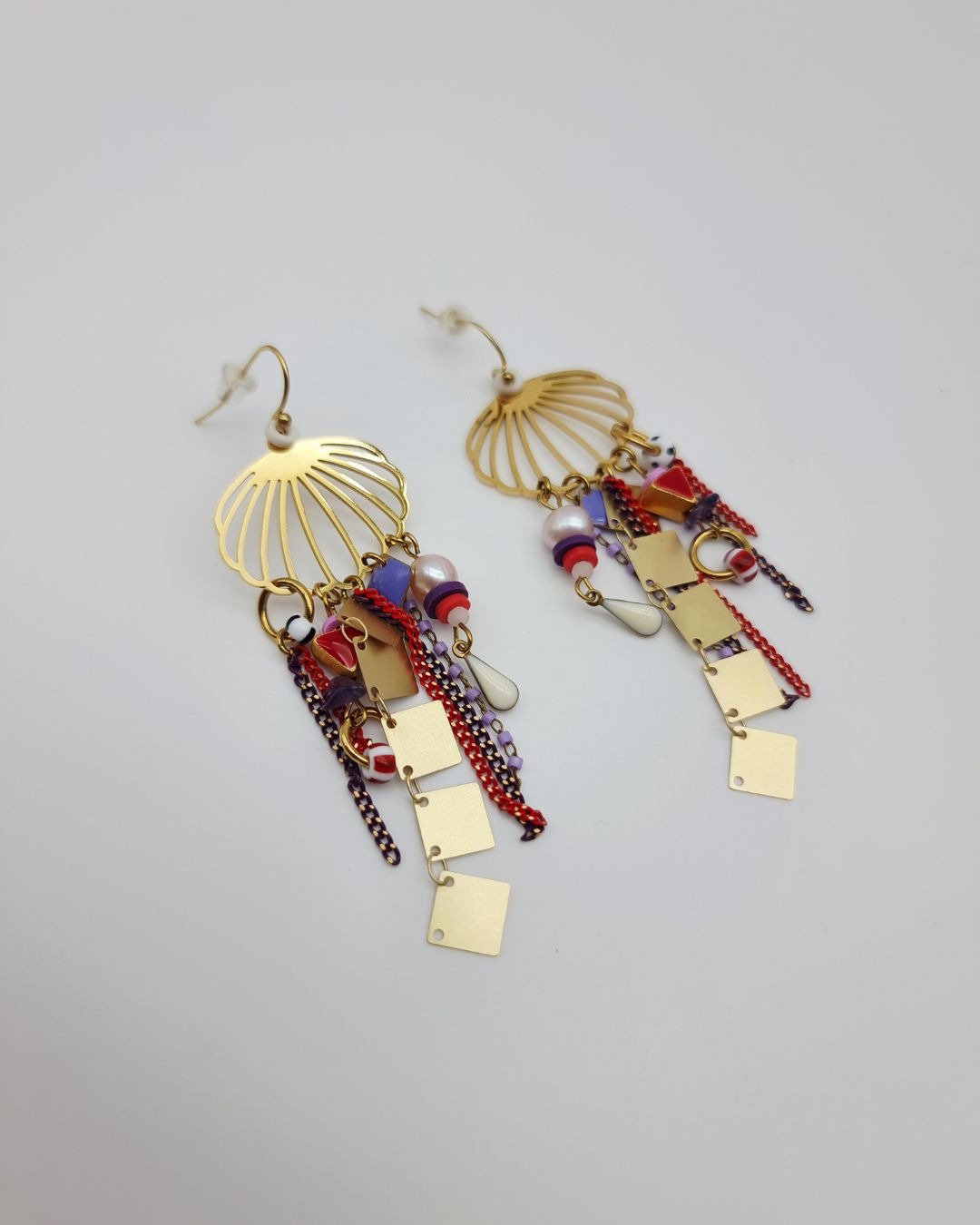 Boucles d'oreilles Lagune violet et rouge – Pièce unique artisanale – Image 3