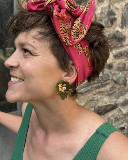 Boucles d’oreilles Jungle Fleurie – Pièce unique artisanale
