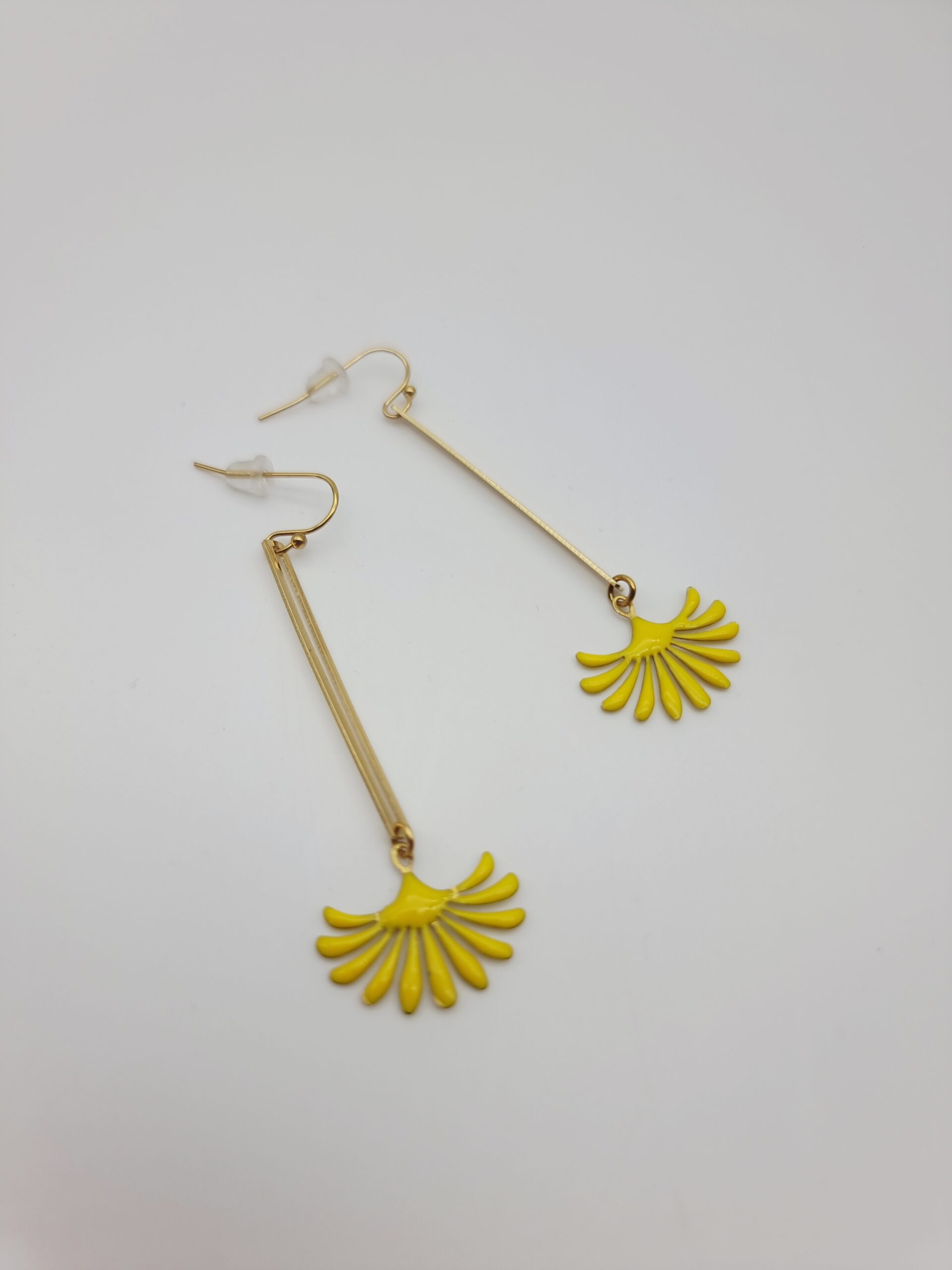 Boucles d'oreilles Azur | Ginkgo jaune et laiton doré – Charly & Kty