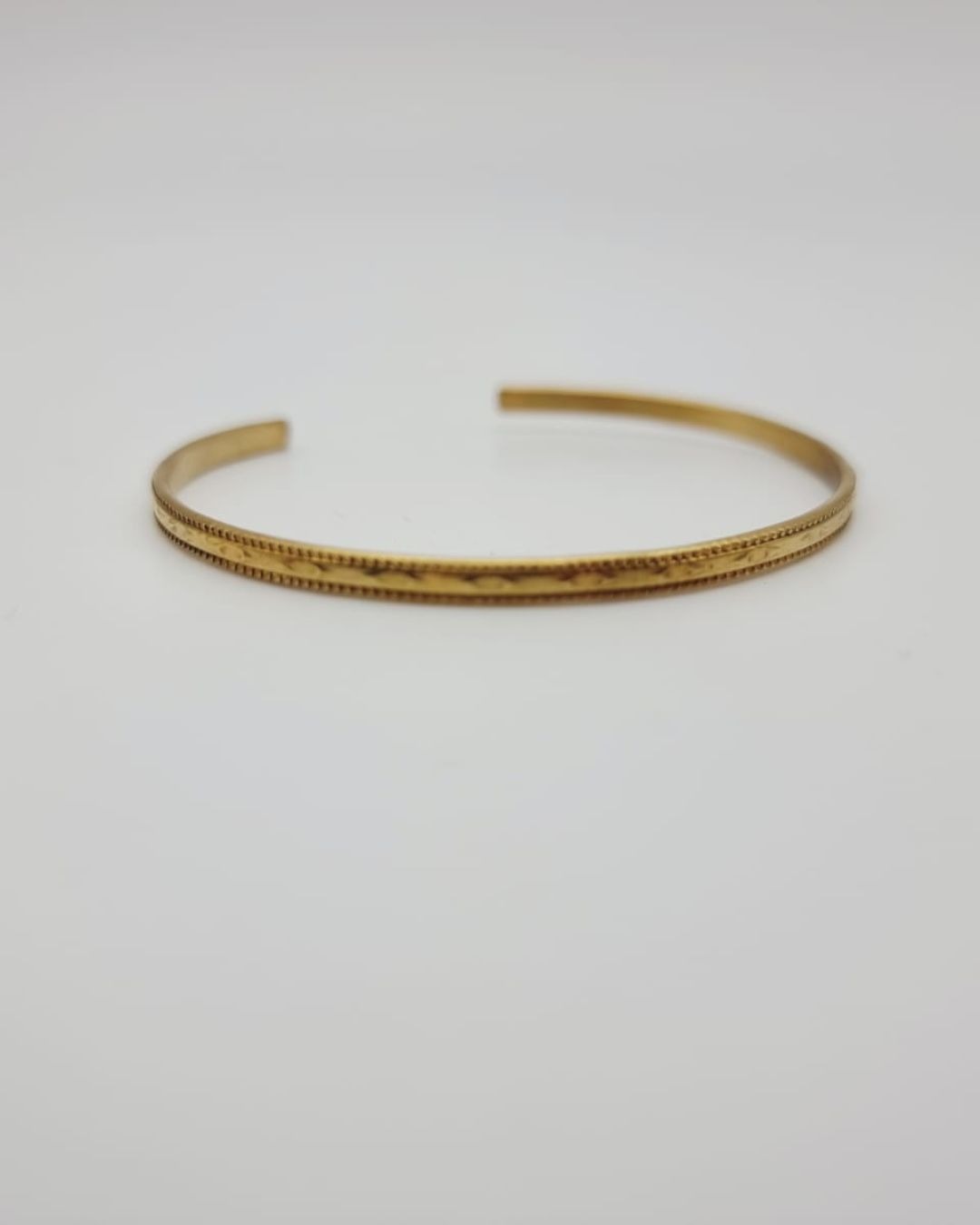 Bracelet Héritage – Jonc fin gravé en laiton fabriqué en France – Image 3